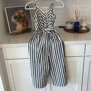 SHEIN Women’s Grey & White Striped Jumper, XS.